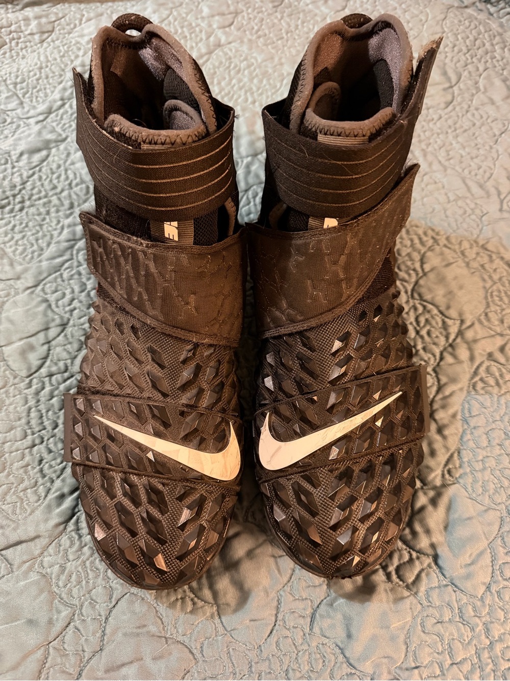 Nike Men’s Force football cleats
